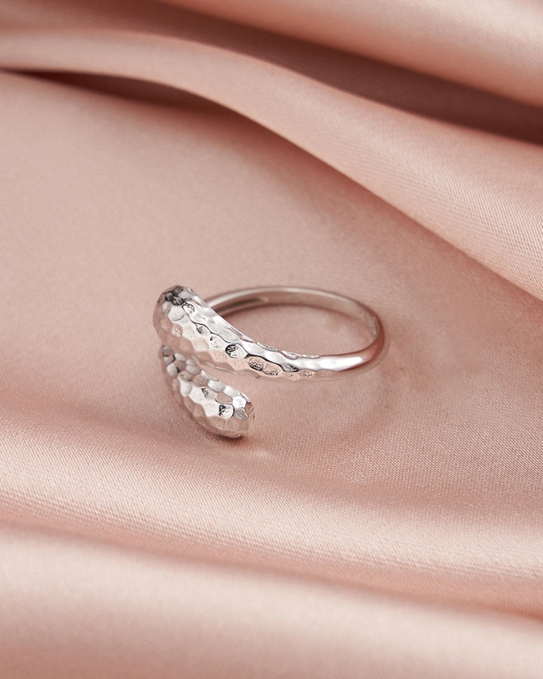 HELIRA RING - RHODIUM PLATED 925 STERLING SILVER