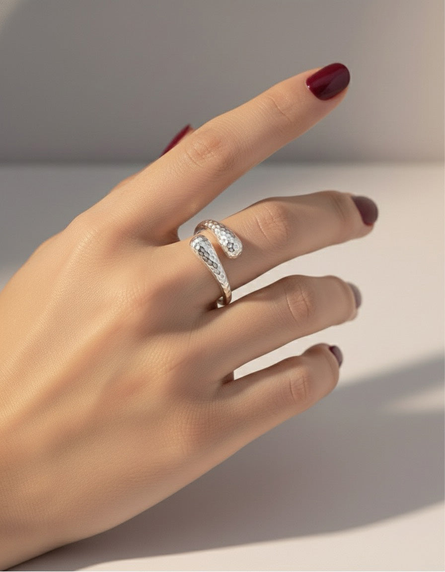 HELIRA RING - RHODIUM PLATED 925 STERLING SILVER